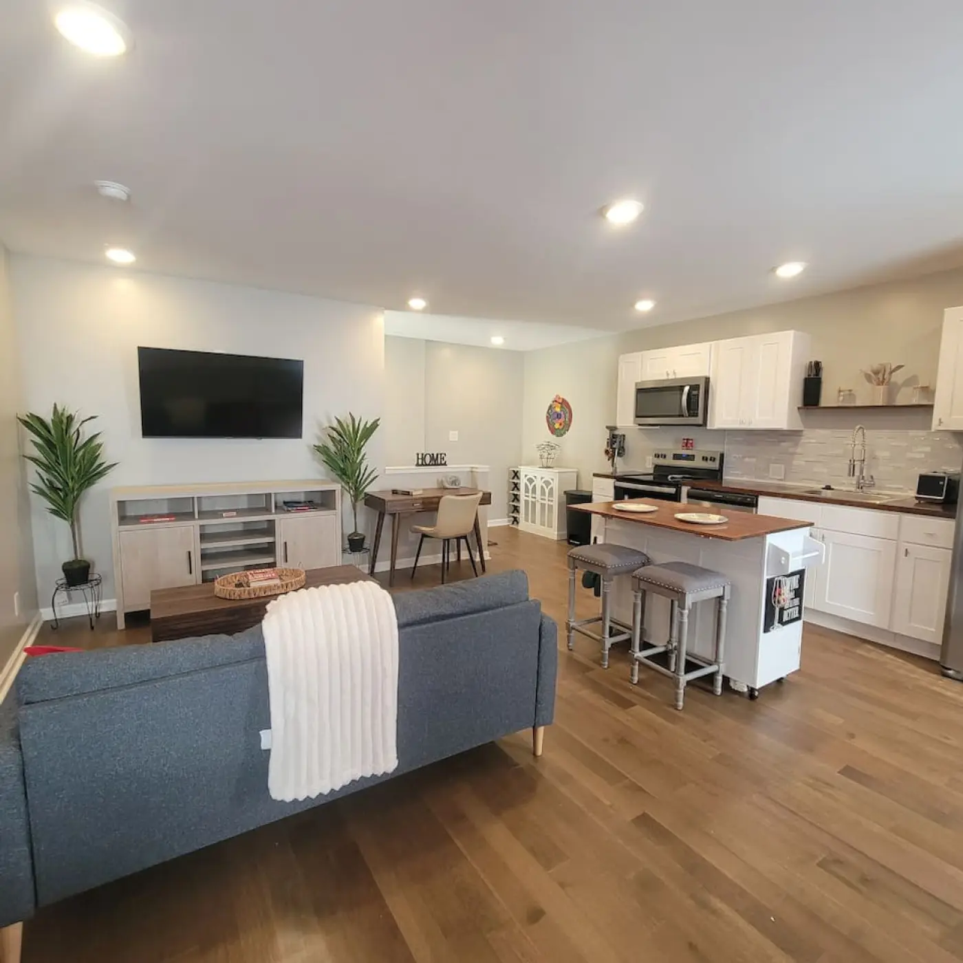 Photo 4 of Modern Carriage House Escape – Rest, Work, Explore